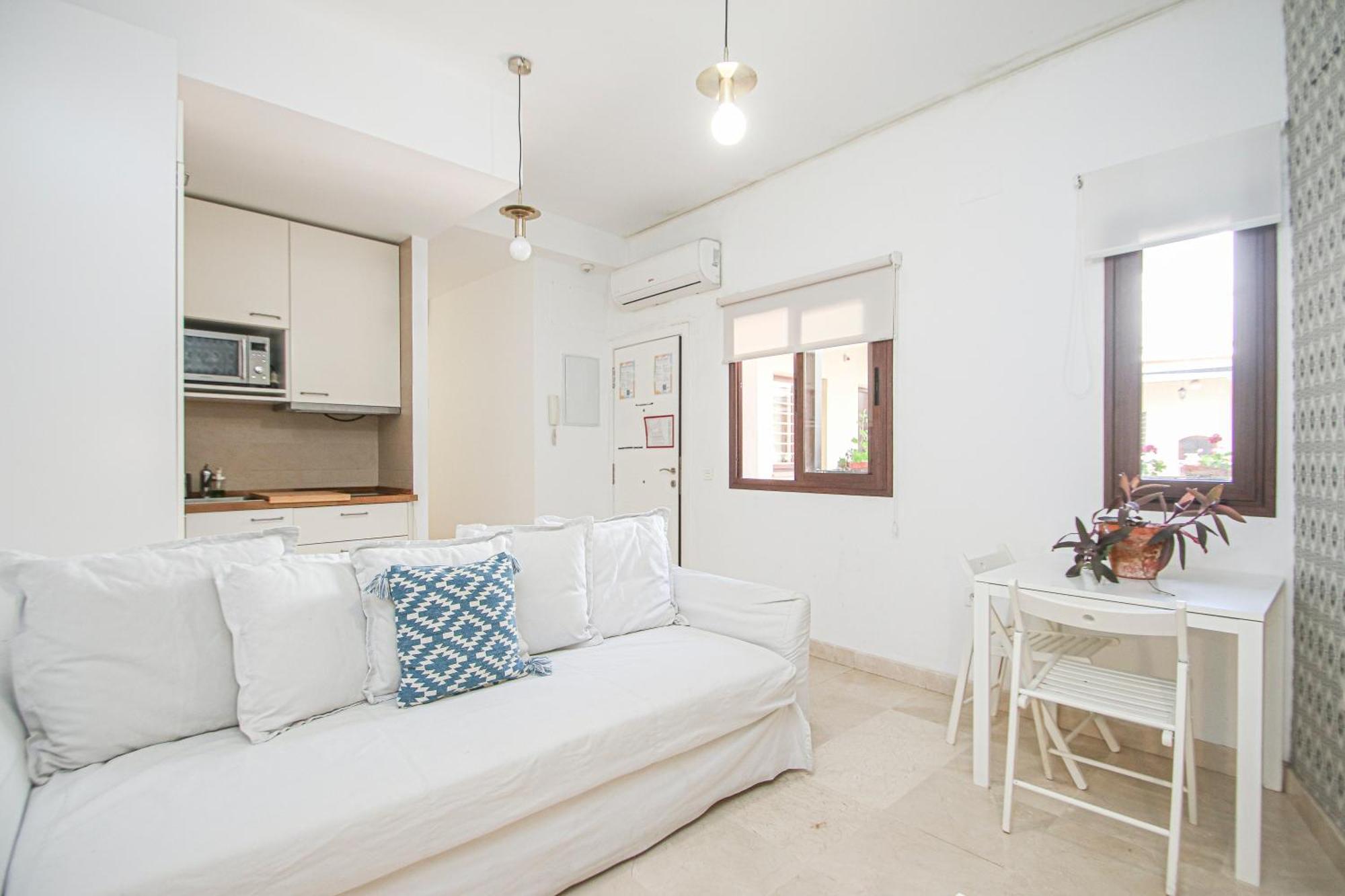 Charming Apt In The Center - 10M Walk Isla Magica เซบีญา ภายนอก รูปภาพ