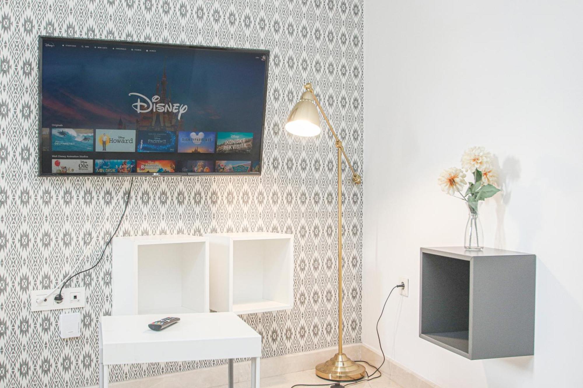 Charming Apt In The Center - 10M Walk Isla Magica เซบีญา ภายนอก รูปภาพ
